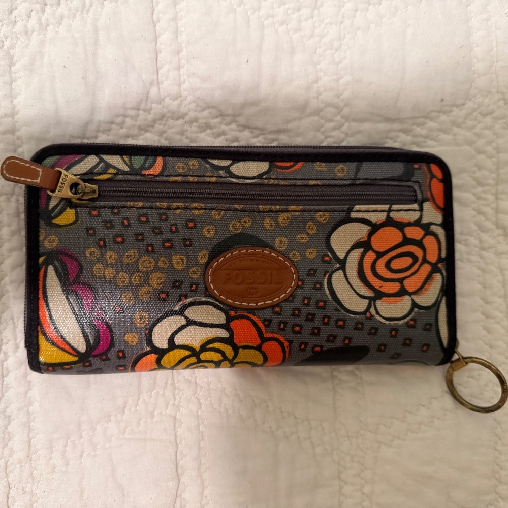 Fossil Floral Multicolor Zipper Wallet/Wristlet